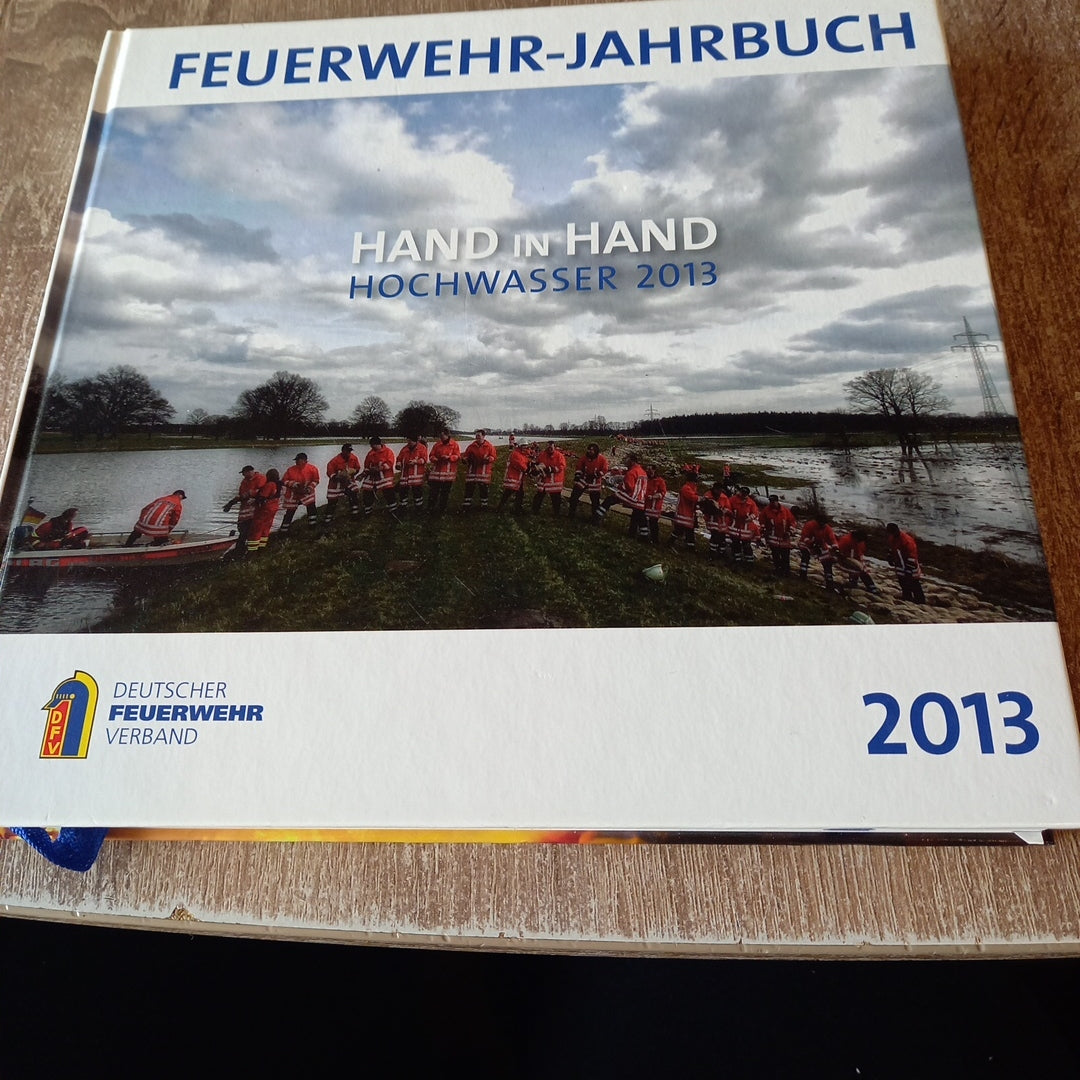 Feuerwehr Jahrbuch 2013