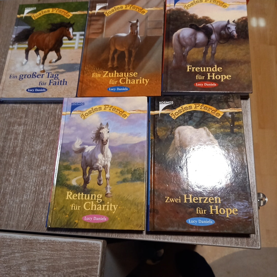 5 Bände von Josies Pferde von Daniels