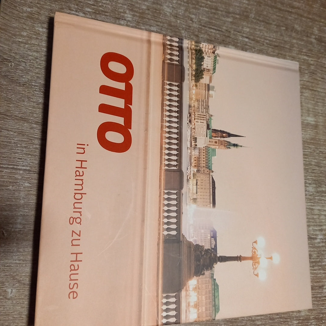 Otto in Hamburg zu Hause