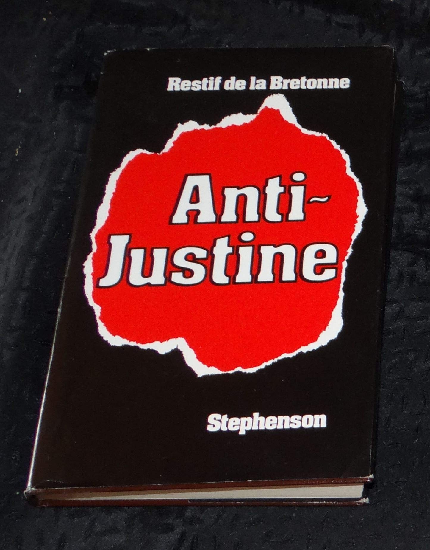 Anti-Justine.