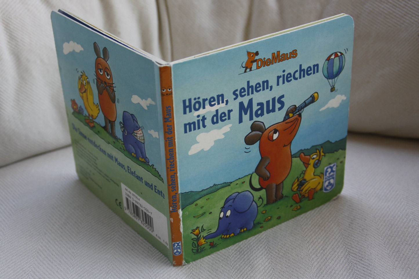 Erste Geschichten mit der Maus - Verkaufs-Kassette. Wo ist die Maus /Hören, sehen, riechen mit der Maus /Unterwegs mit der Maus /Ein bunter Ausflug ... die Maus /Einsteigen, losfahren mit der Maus