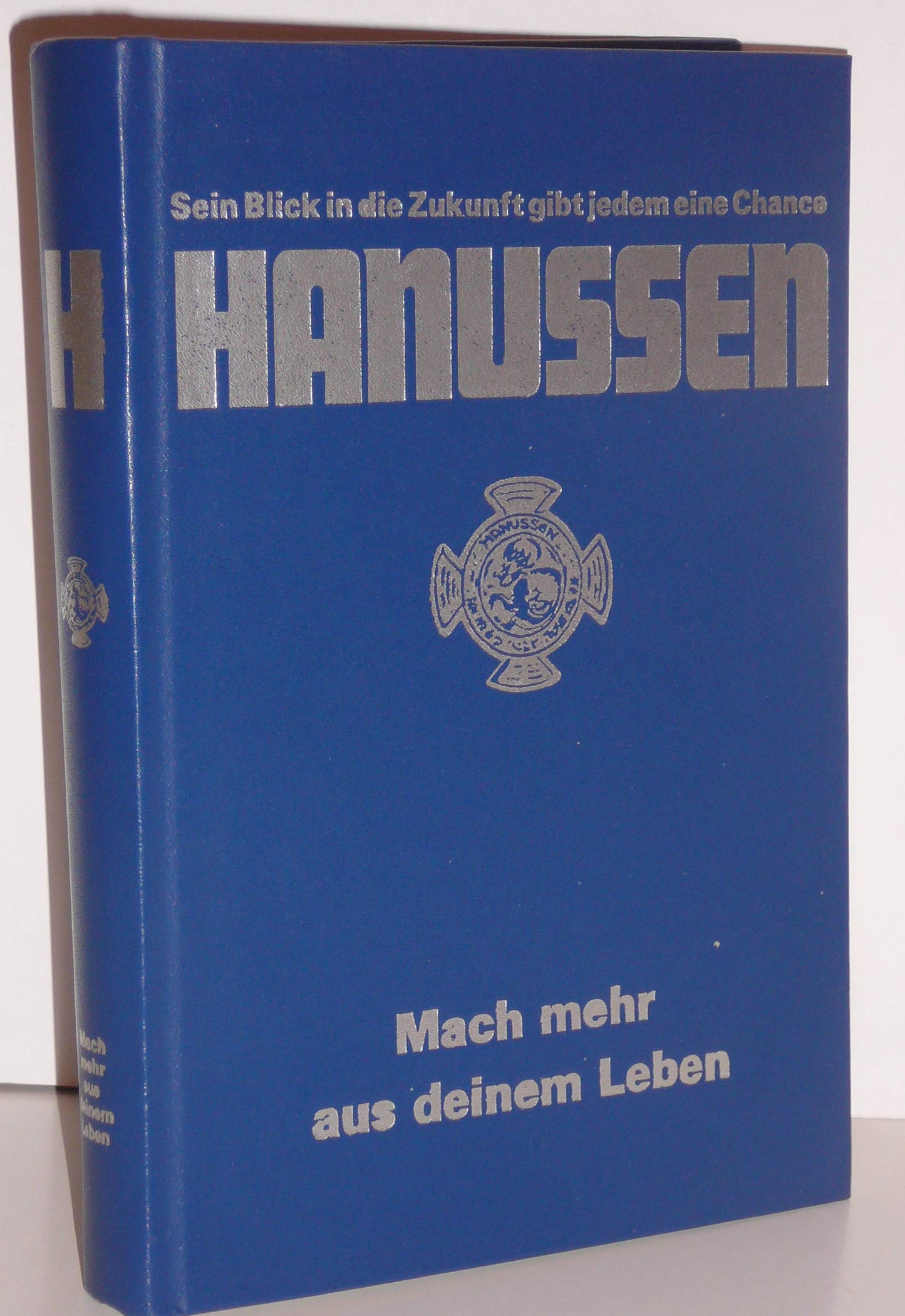Hanussen, mach mehr aus deinem Leben Hanussen - sein Blick in die Zukunft gibt jedem eine Chance