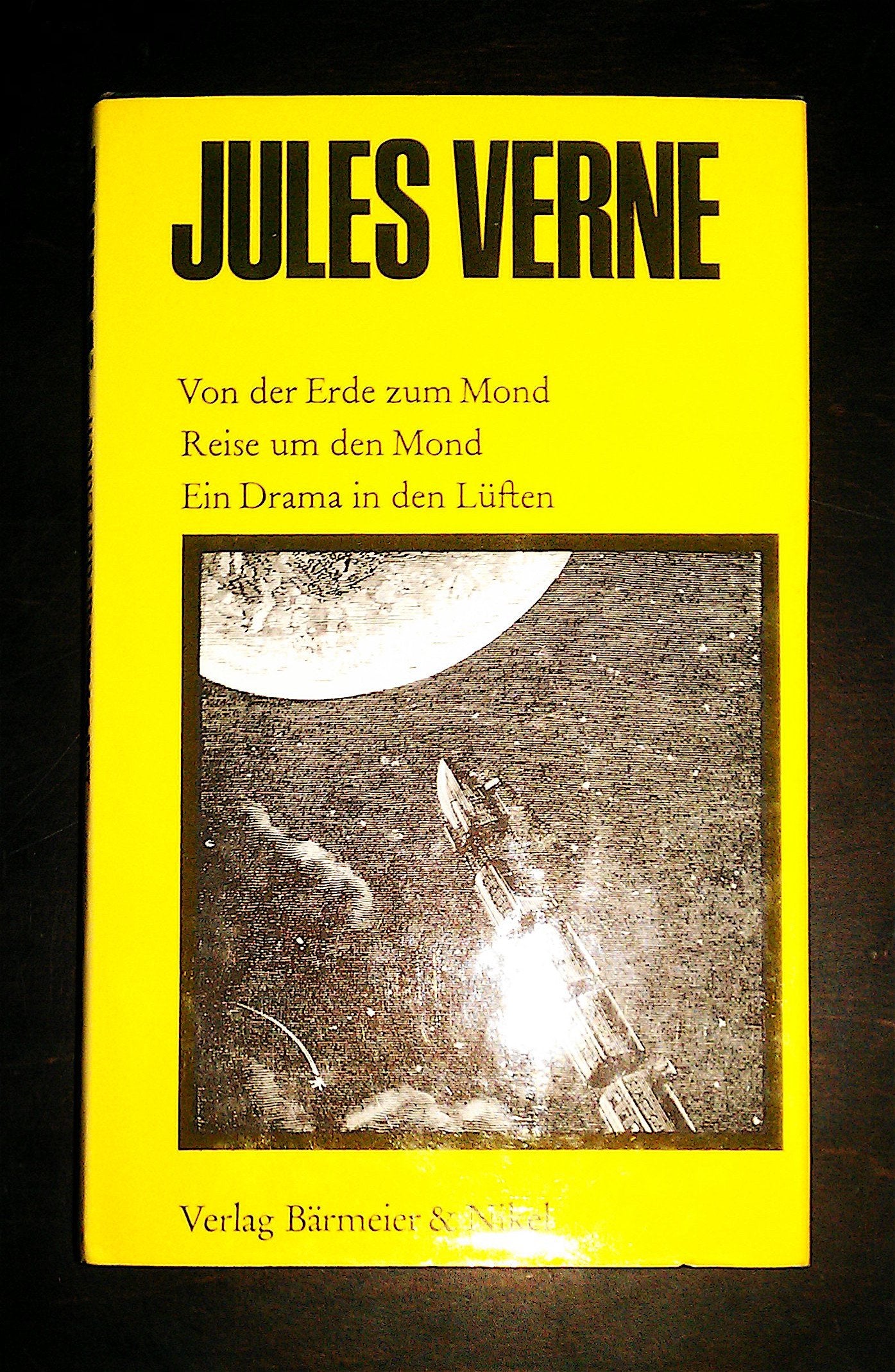 Von der Erde zum Mond. - Reise um den Mond. - Ein Drama in den Lüften (Die große Jules Verne Gesamtausgabe in 20 Bänden, Band 2). Illustrationen aus der ersten französischen Gesamtausgabe. OLnbd 18cm,