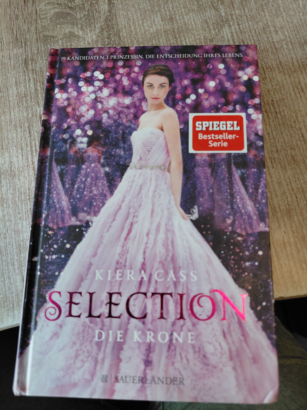 Selection Die Krone von Cass