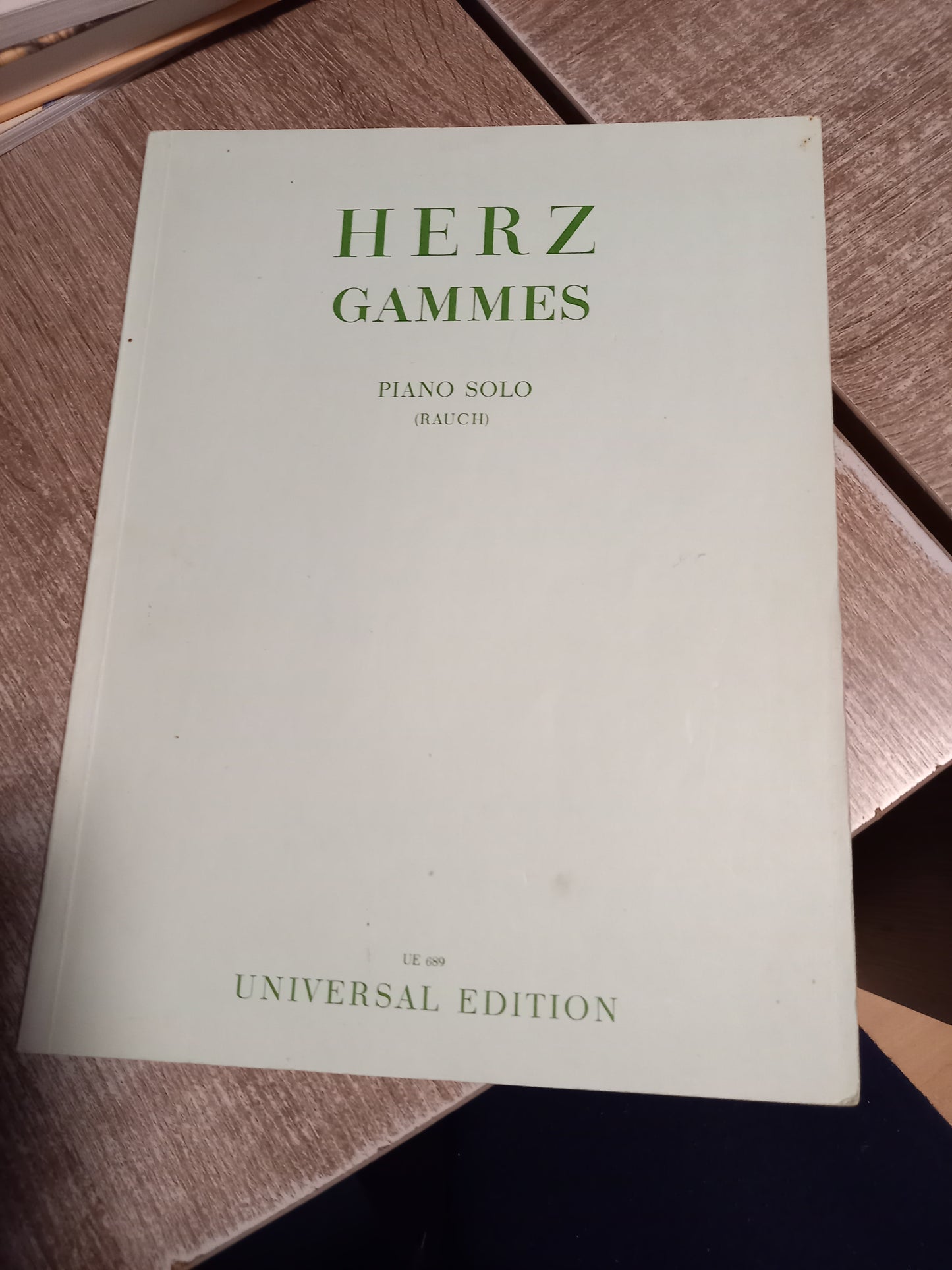 Herz Gammes Piano solo ue 689