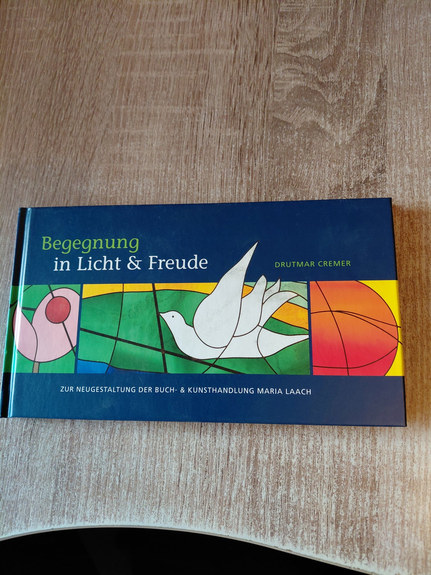 Begegnung in Licht & Freude mit einer Signatur des Autors Drutmar Cremer