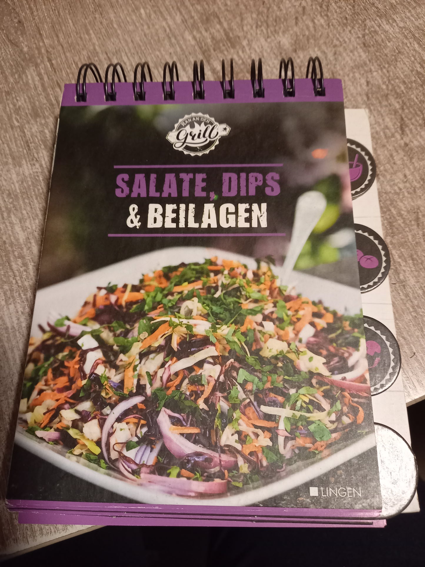 Ran an den Grill Salate Dips &Beilagen