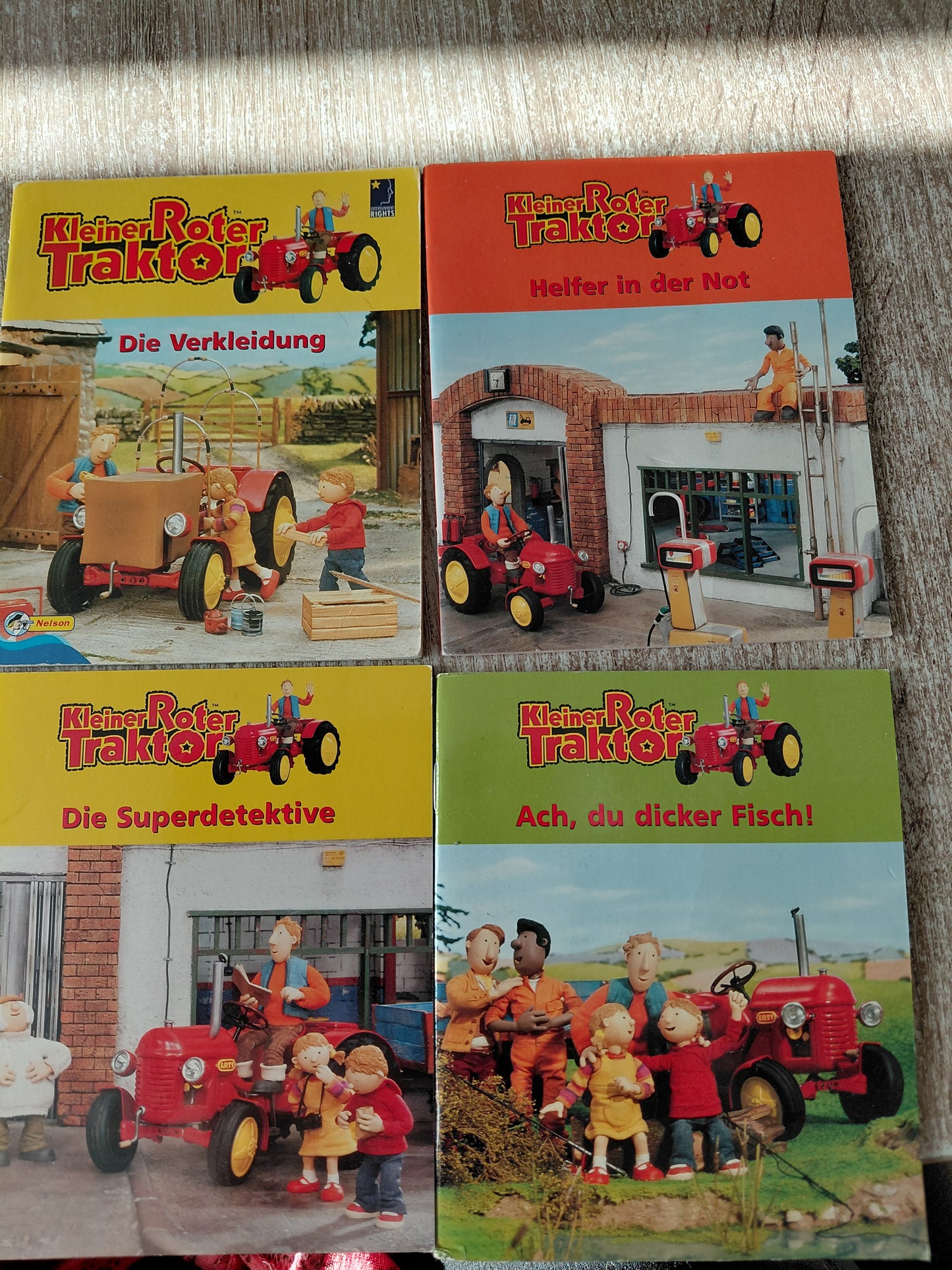 4 Hefte von Kleiner roter Traktor 1 Die Verkleidung 2 Helfer in Not 3 Die Superdetektive 4 Ach du dicker Fisch
