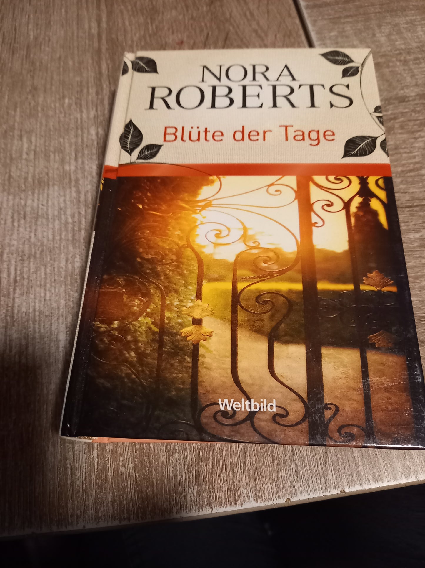 Blüte der Tage von Weltbild Nora Roberts