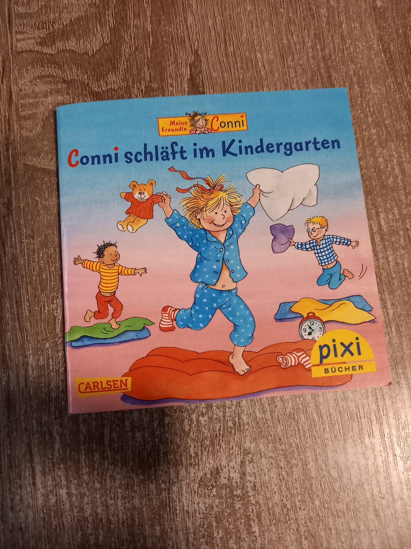 Conni schläft im Kindergarten Pixi 1999
