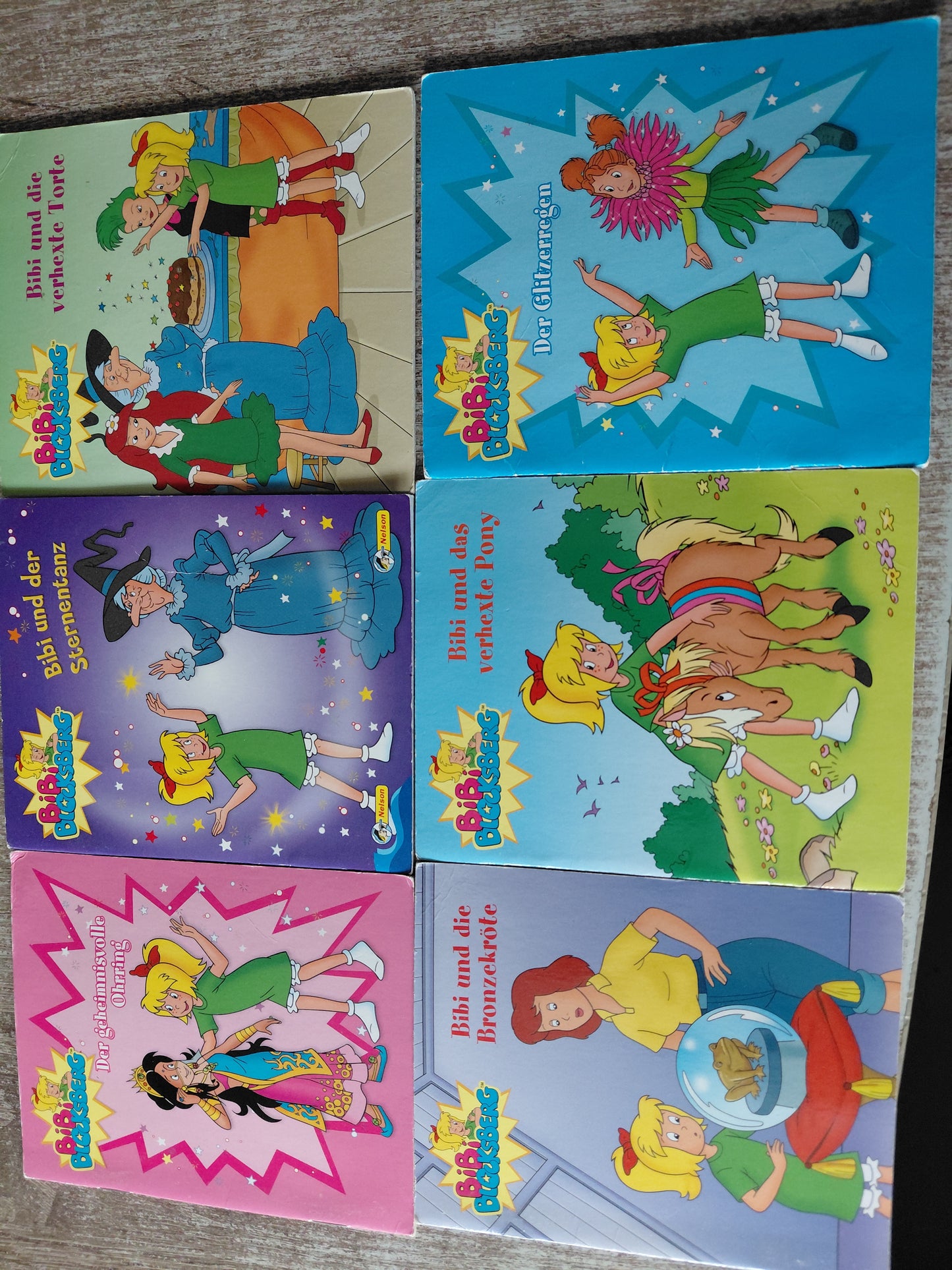 6 Hefte von Bibi Blocksberg 1 Der geheimnissvolle Ohrring 2 Bibi und der Sternentanz 3 Bibi und die verhexte Torte 4 Bibi und die Bronzekröte 5 Bibi und das verhexte Pony 6 Der Glitzerreigen