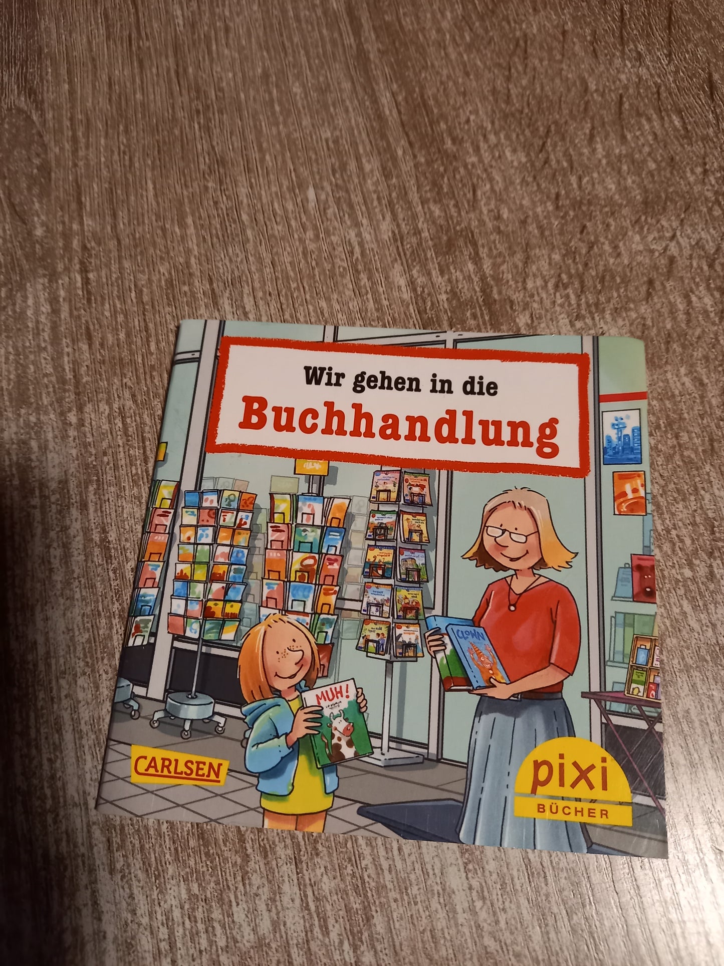 Wir gehen in die Buchhandlung Pixi