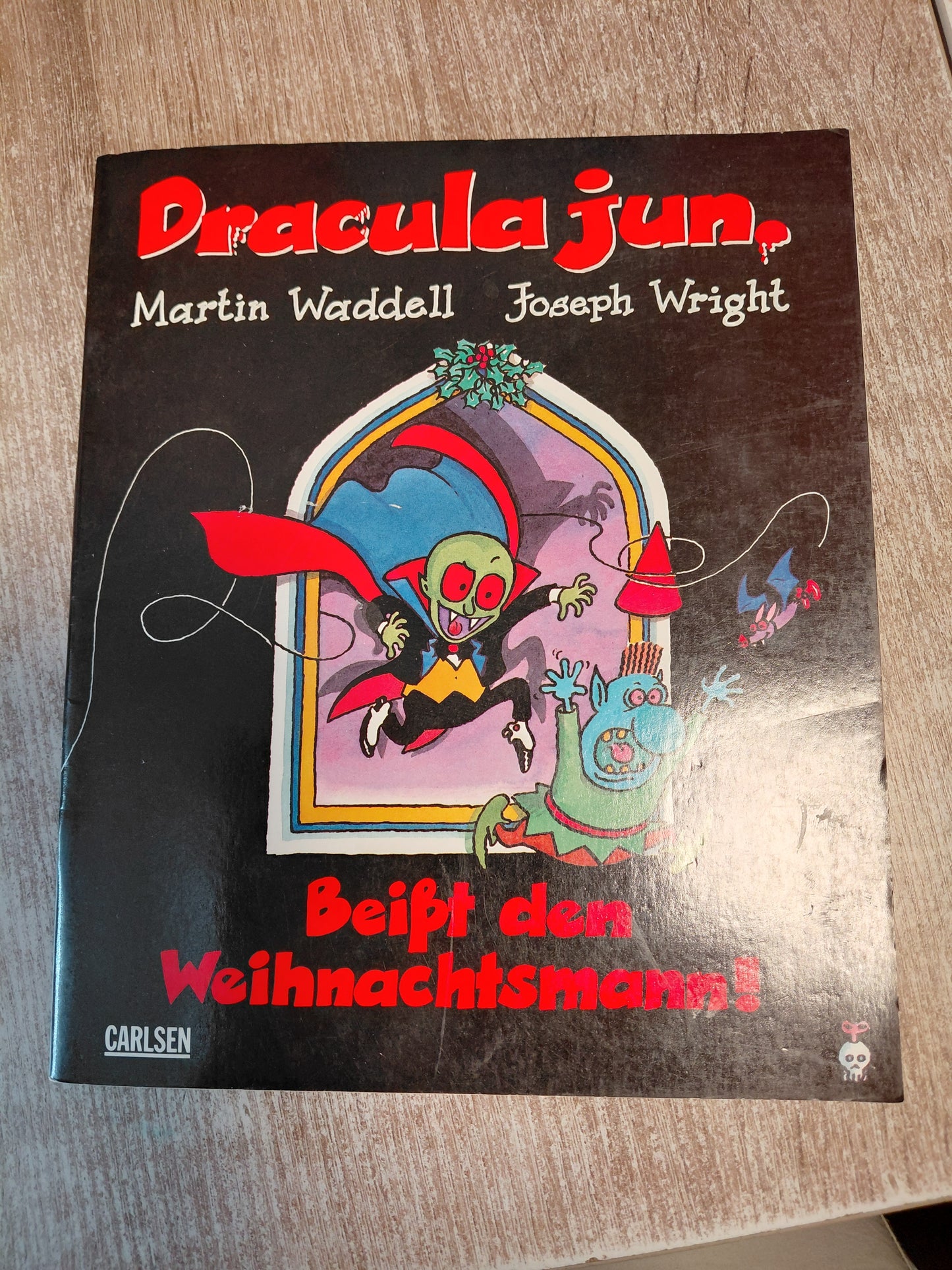 Dracula Junior beißt den Weihnachtsmann