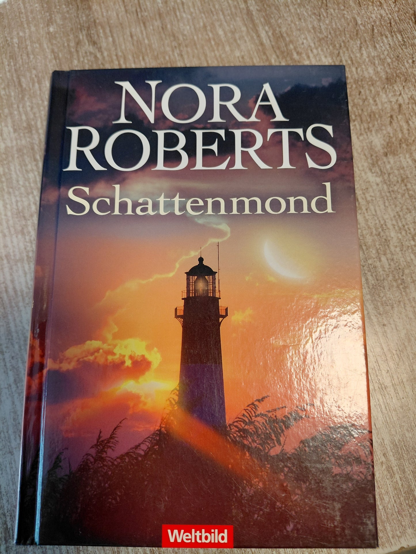 Schattenmond von Roberts Weltbild