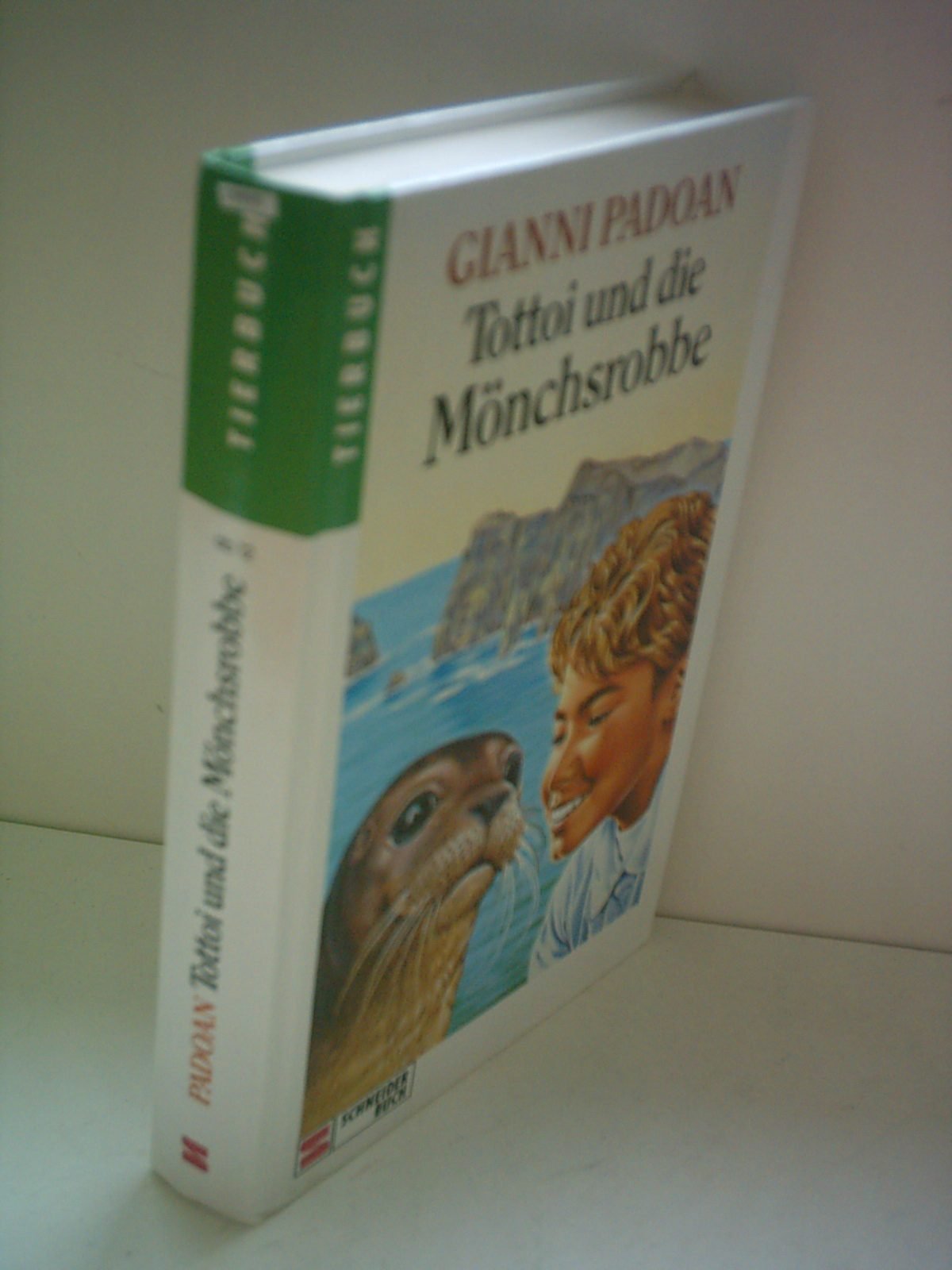 Tottoi und die Mönchsrobbe