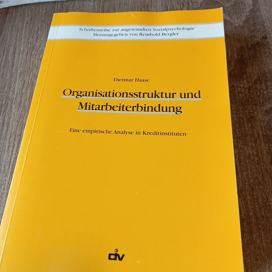 Organisationsstruktur und Mitarbeiterbindung