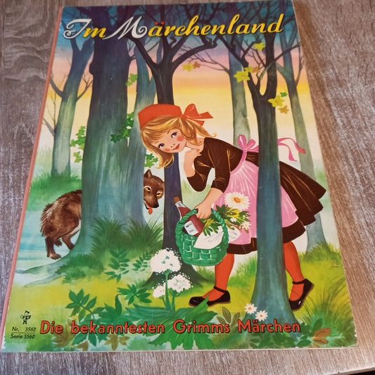 Im Märchenwald Rotkäppchen