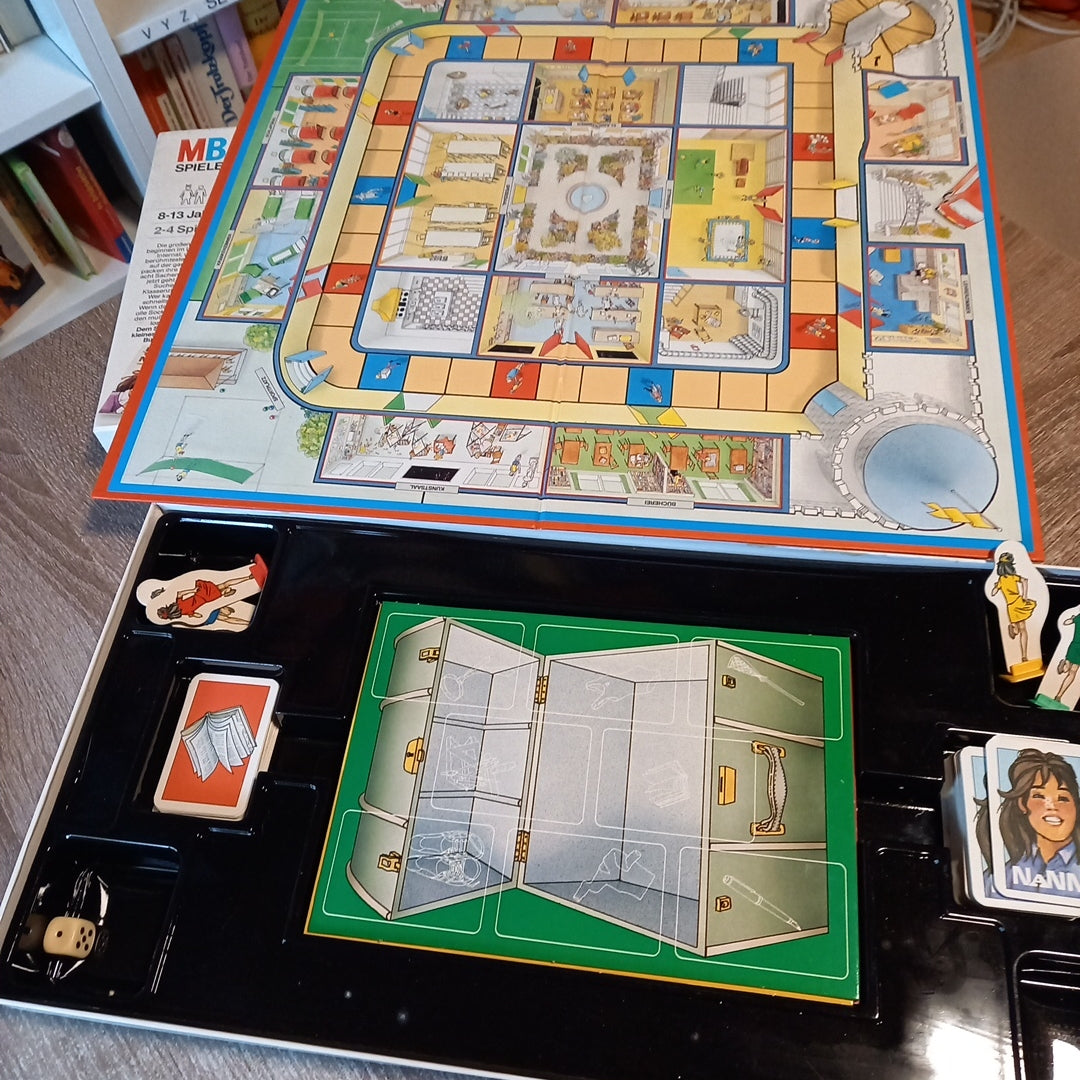 Spiel Hanni und Nanni der letzte Schultag in Lindenhof