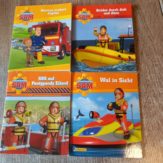 4 Hefte von Feuerwehrmann Sam 1 Norman erobert Jupiter 2 Brüder durch dick und dünn 3 SOS auf Pontypandy Eiland 4 Wal in Sicht