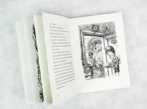 Bitte nicht öffnen 1: Bissig!: Wer hat meinen Yeti-Ritter gesehen? Lustige Kinderbuch-Serie ab 8 Jahren über geheimnisvolle Päckchen und schrullige Monster (1)