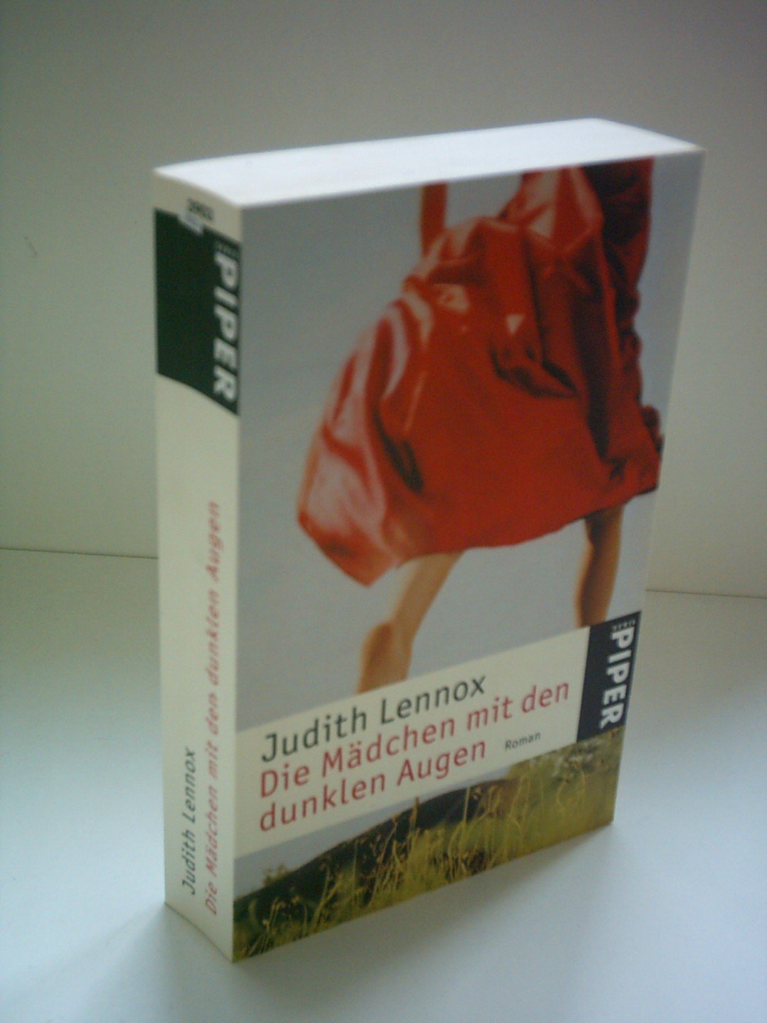 Die Mädchen mit den dunklen Augen: Roman | Eine mitreißende Geschichte um Liebe und Schuld, Vertrauen und lebenslange Freundschaft