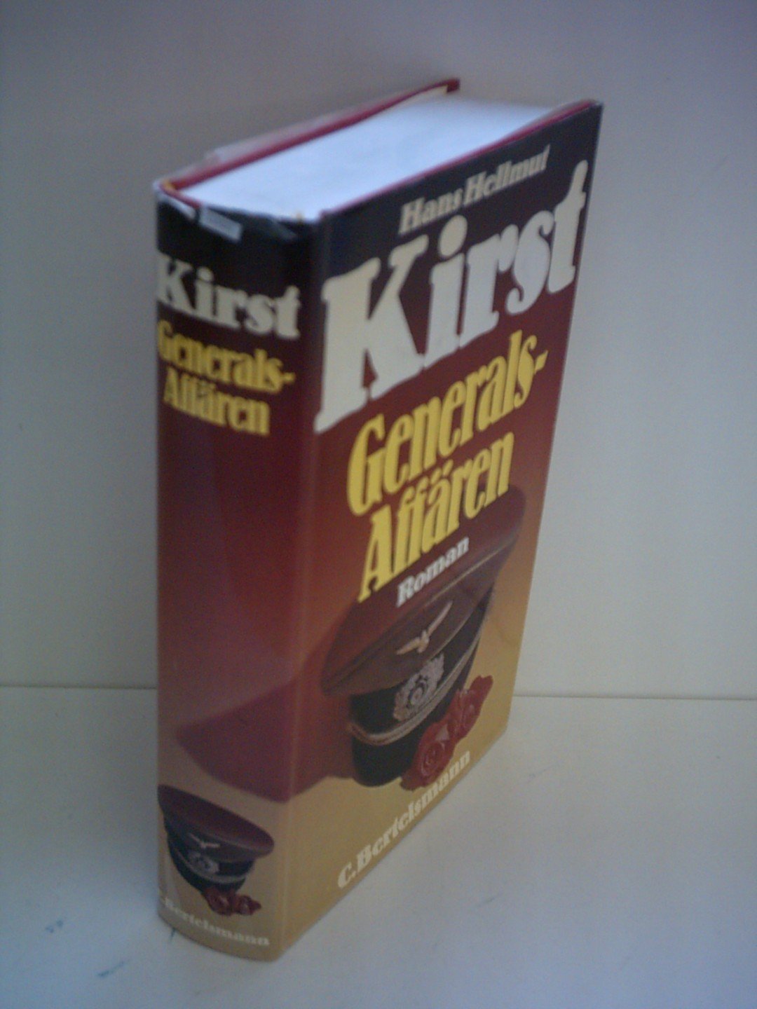 Hans Hellmut Kirst: Generals-Affären