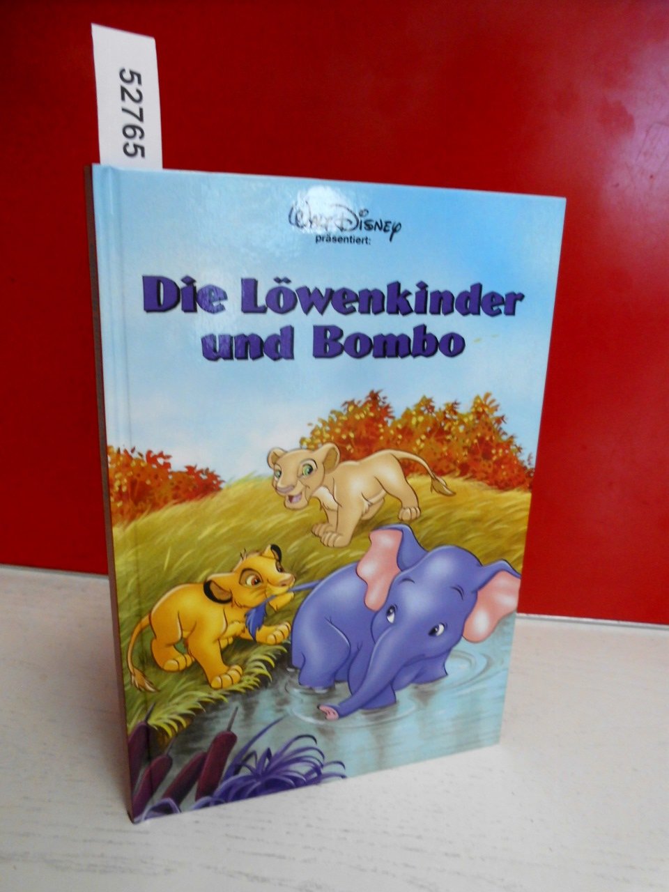 Die Löwenkinder und Bombo.