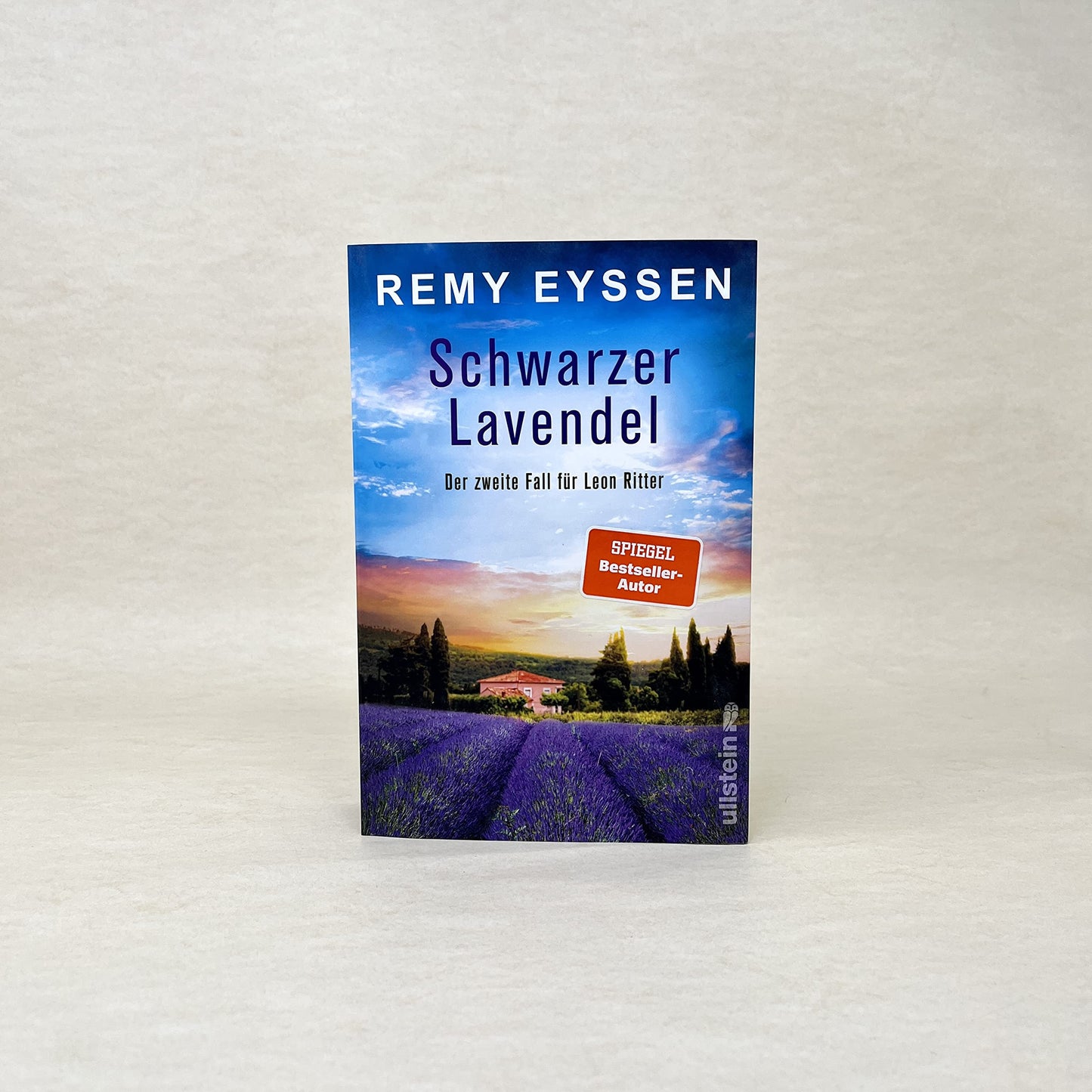 Schwarzer Lavendel: Der zweite Fall für Leon Ritter | Die Bestseller-Reihe aus der Provence | Spannende Urlaubslektüre für Südfrankreich-Fans (Ein-Leon-Ritter-Krimi, Band 2)