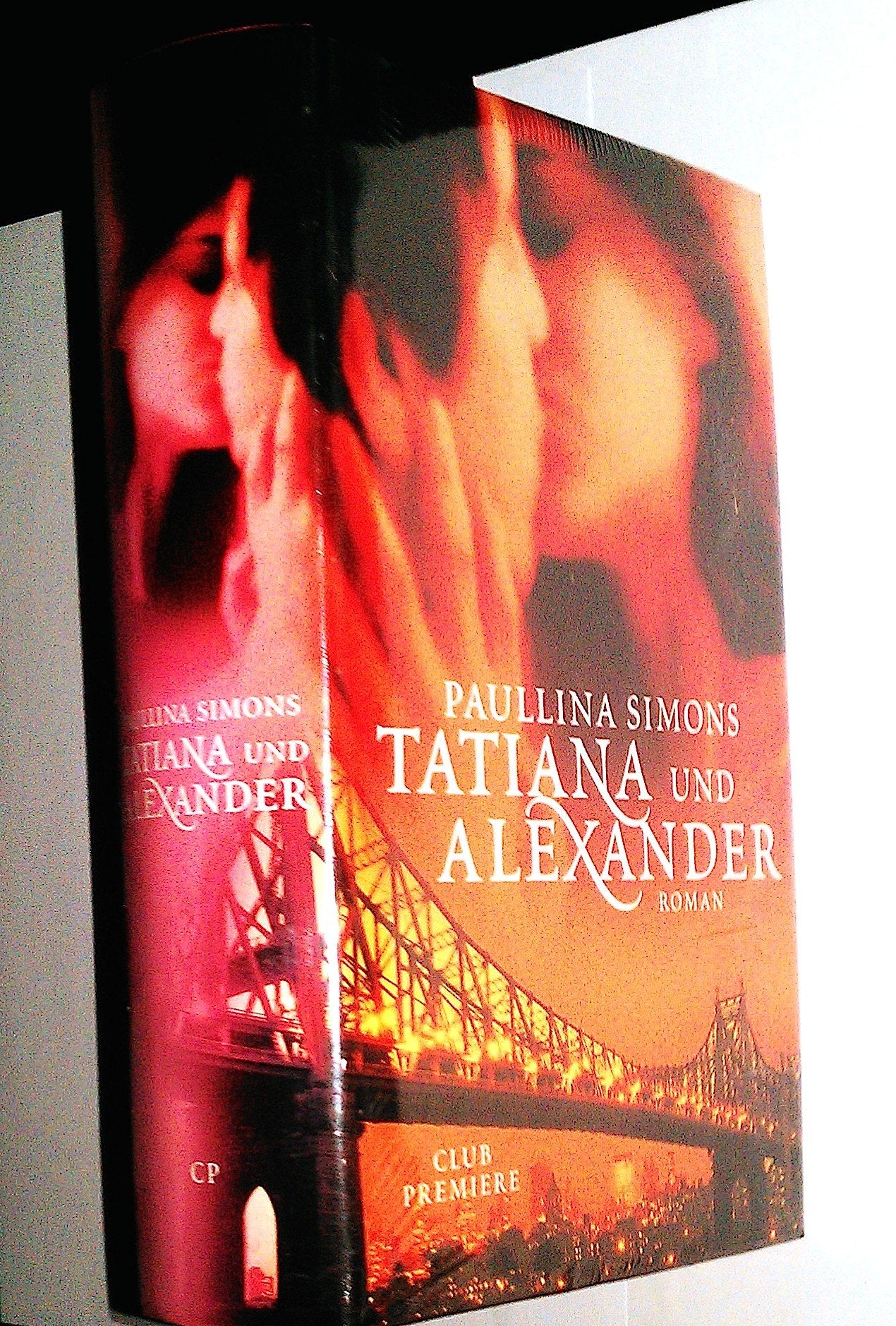 PAULINA SIMONS: Tatiana und Alexander