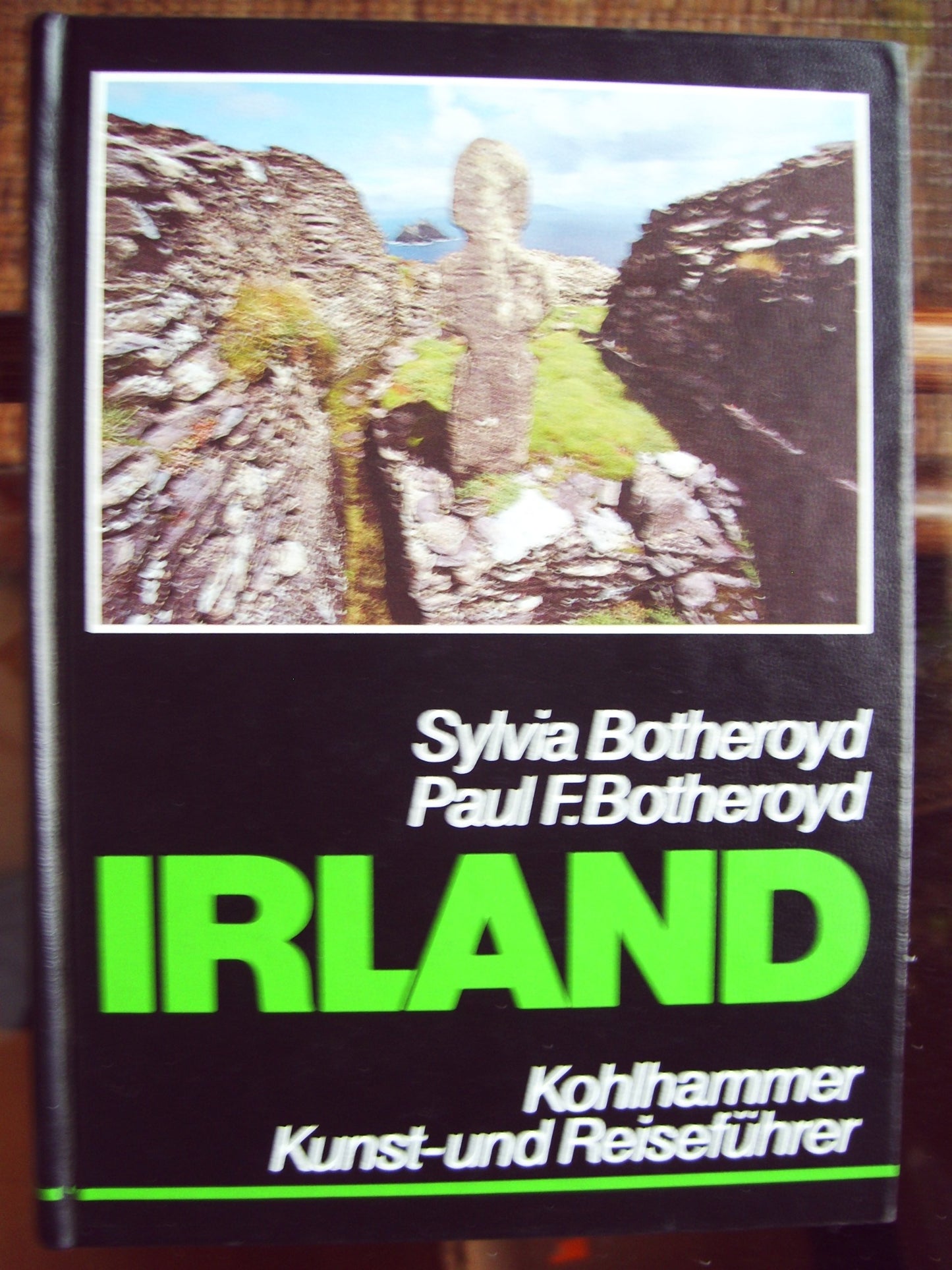 Irland: Kunst- und Reiseführer mit Landeskunde (Kohlhammer Kunst- und Reiseführer)