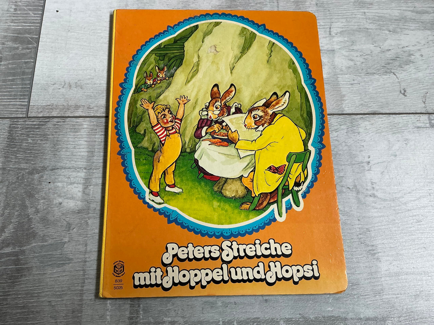Peters Streiche mit Hoppel und Hopsi. Pappbilderbuch.