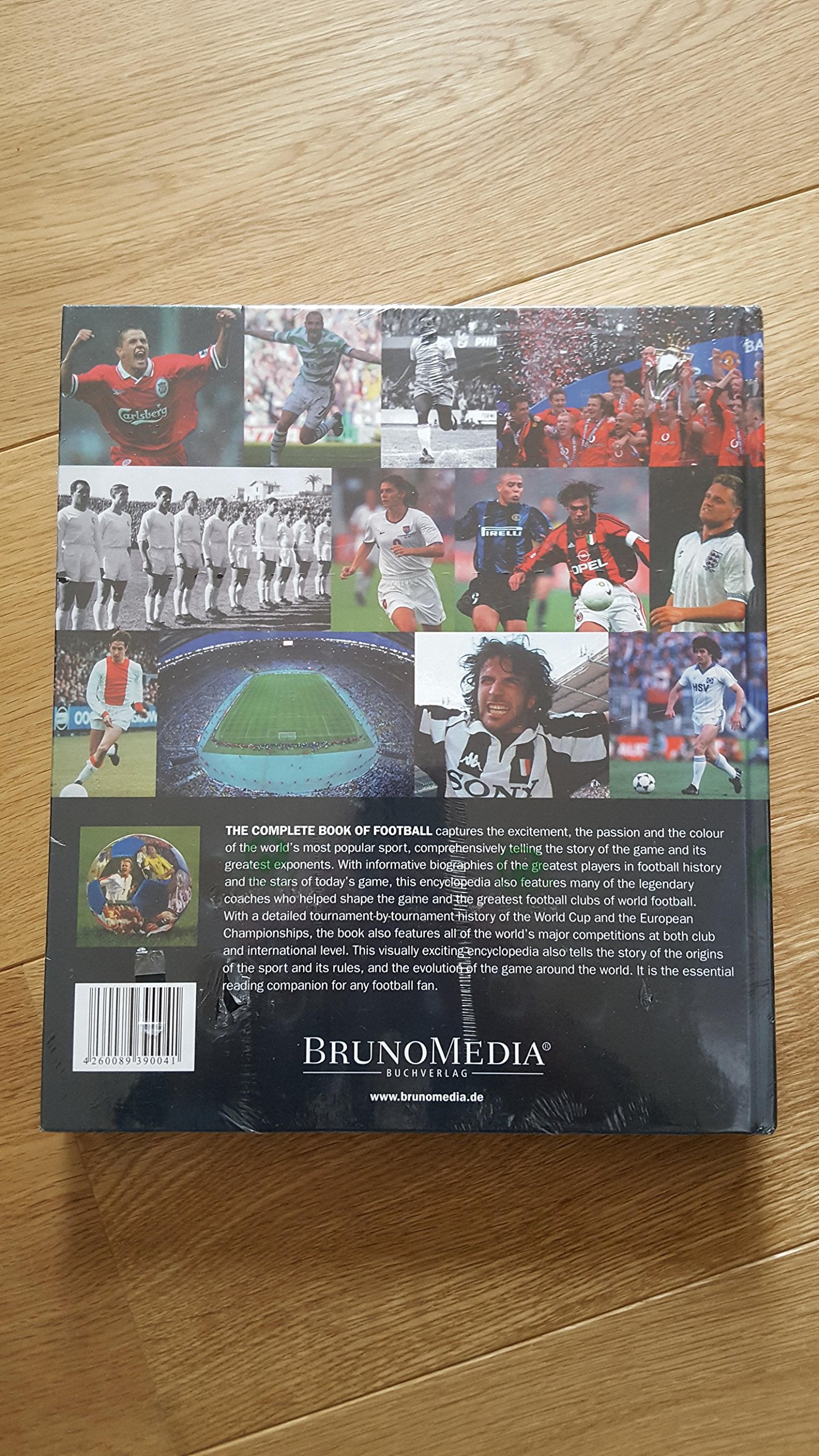 Fussball Weltweit - von Chris Hunt