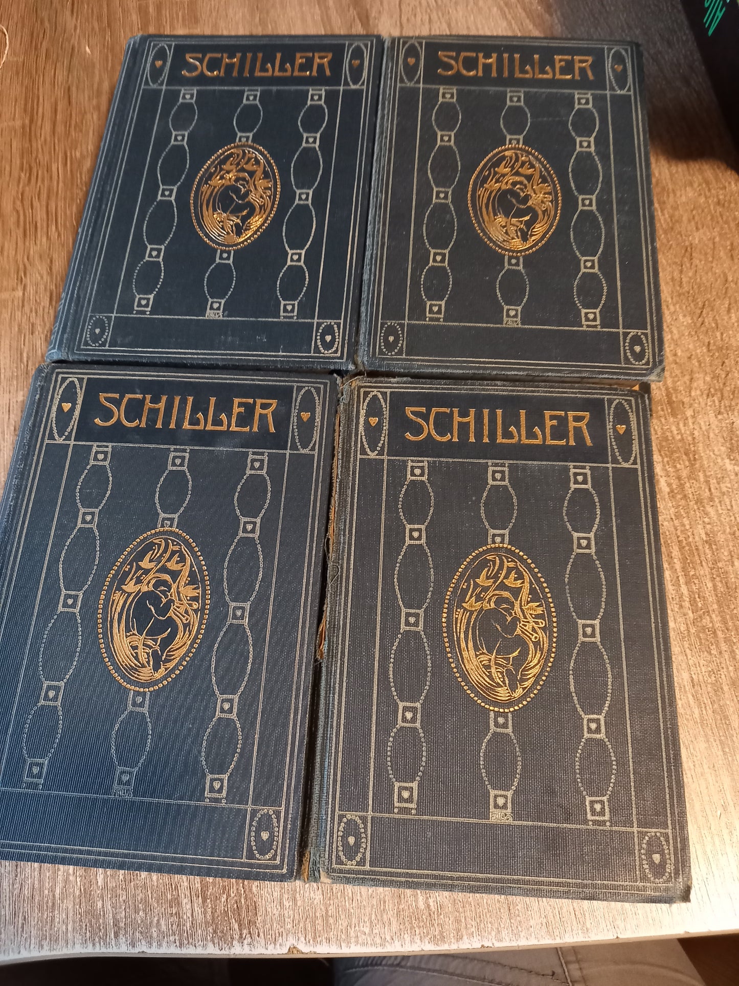 Schillers sämtliche Werke 12 Bände in 4 Büchern Verlag Weichert