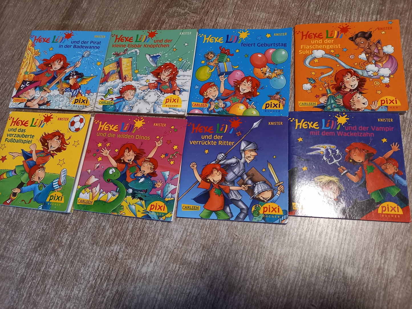 8x Pixi Hefte Hexe Lilli  1  und der Pirat in der Badewanne  2 und der kleine Eisbär  Knöpfchen 3 feiert Geburtstag  4 und der Flaschengeist Suki 5 und das verzauberte Fußballspiel  6 und die wilden dinos  7 und der verrückte Ritter  8 und der Vampir mit