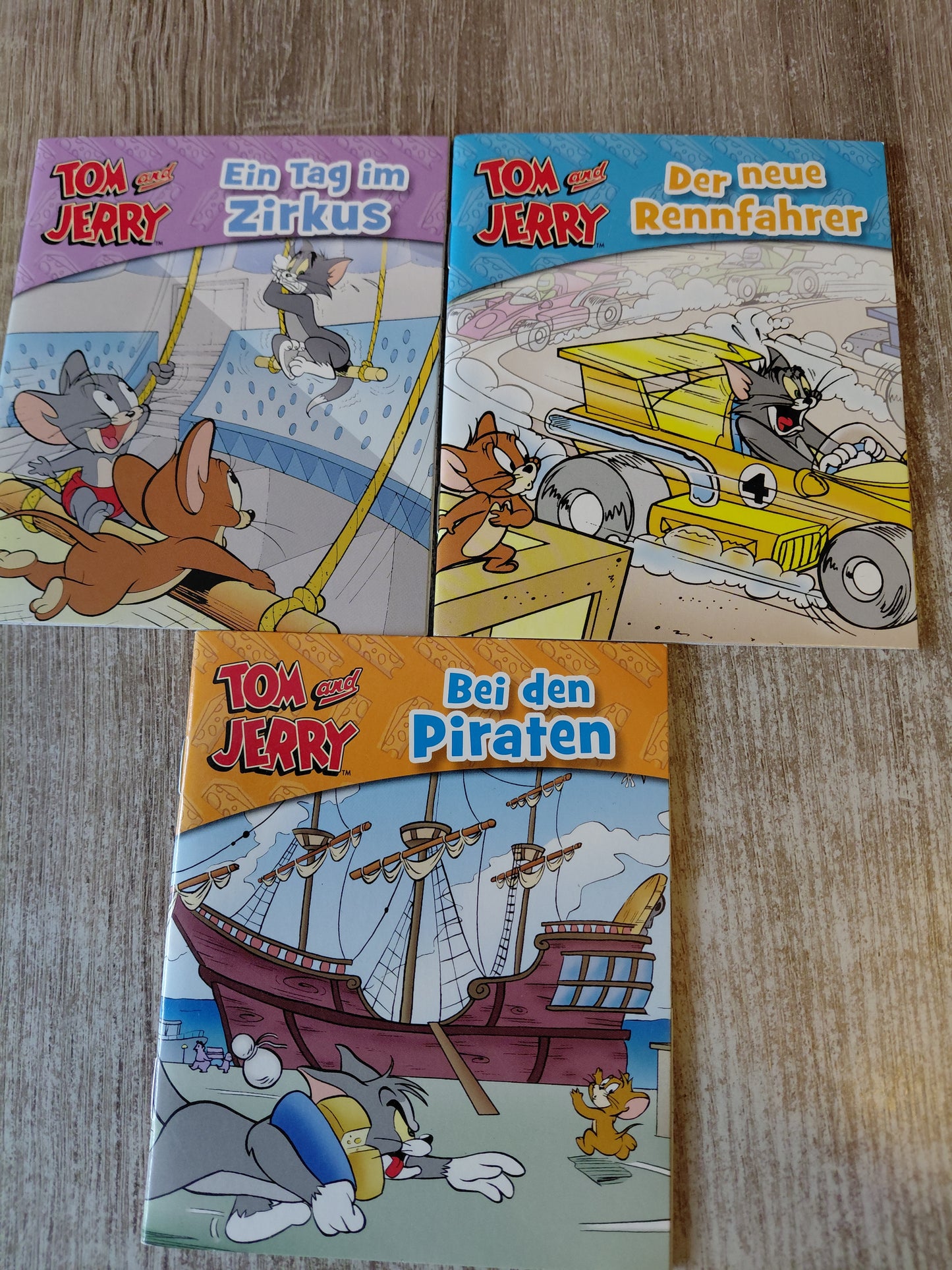 3 Hefte von Tom und Jerry [Pixi ähnlich] 1 Ein Tag im Zirkus 2 Der neue Rennfahrer 3 Bei den Piraten