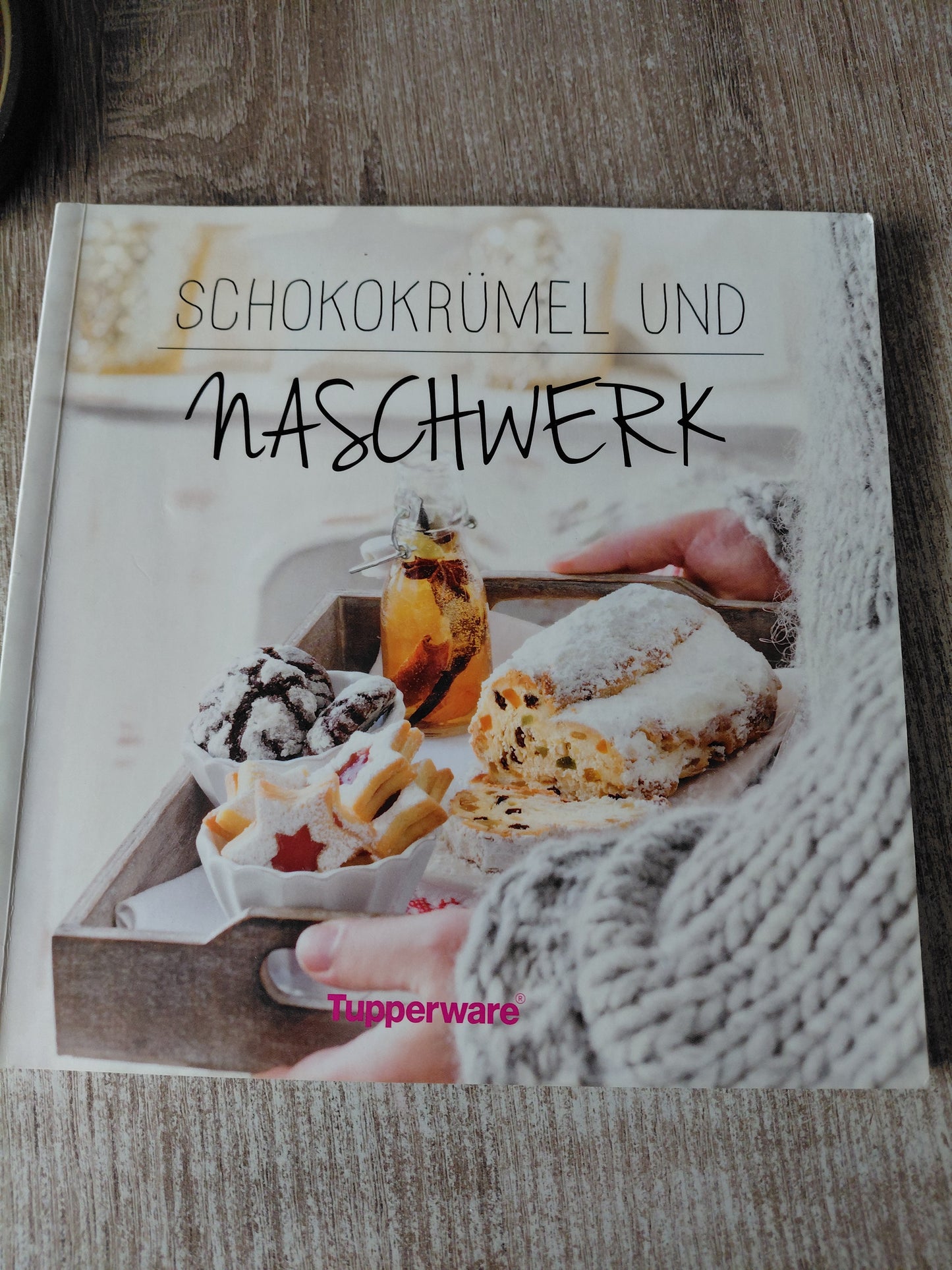 Schokokrümel und Nachwerk von Tupperware