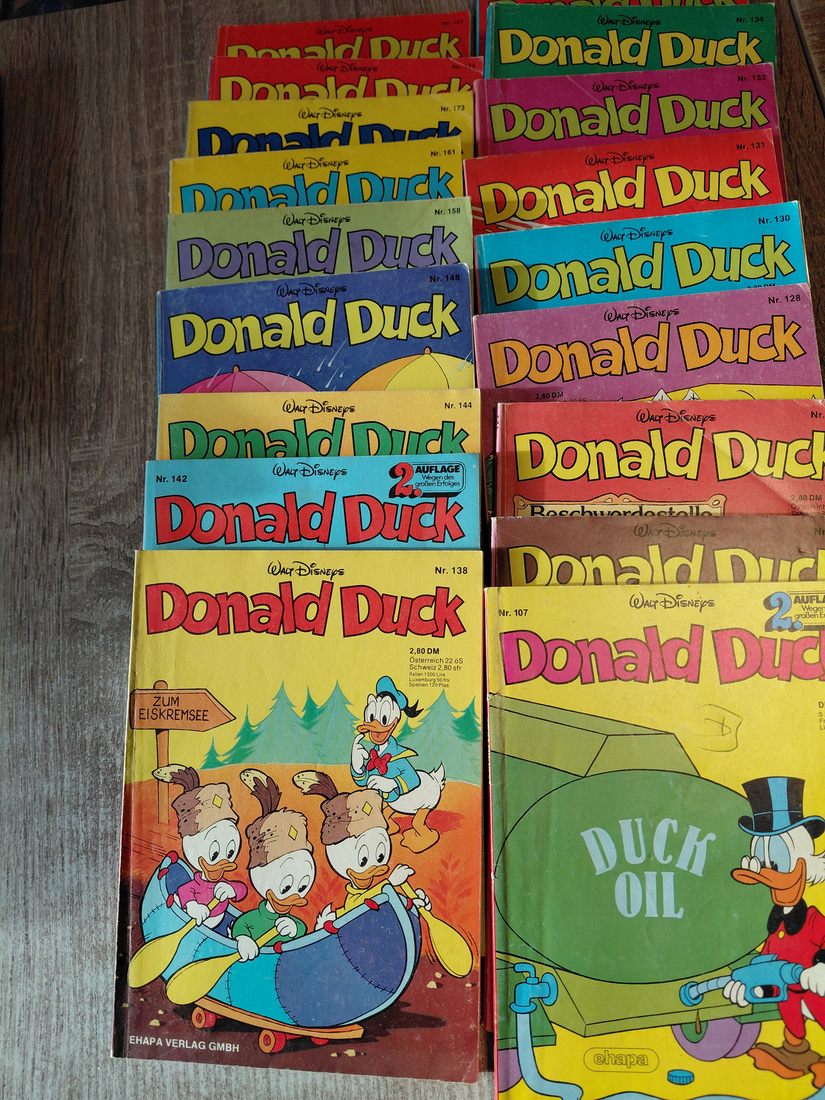 Konvult 18 Taschenbücher von Donald Duck