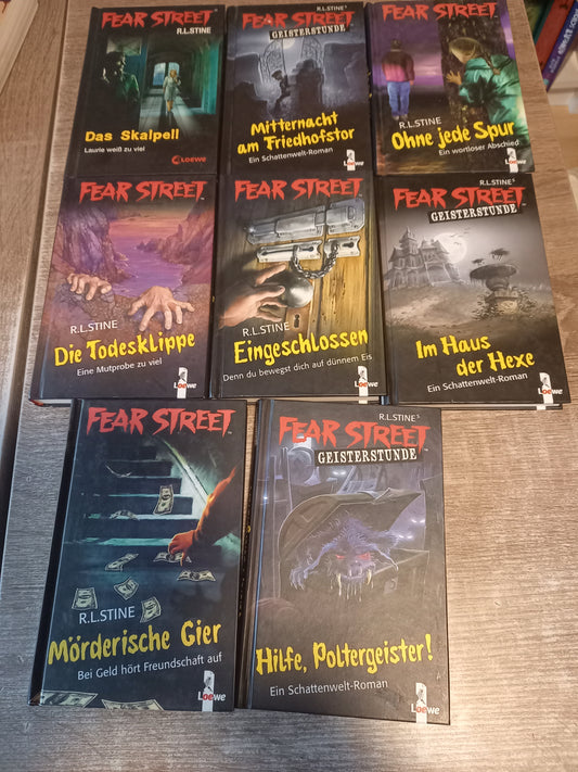 8x Fear Street als gebundene Bücher