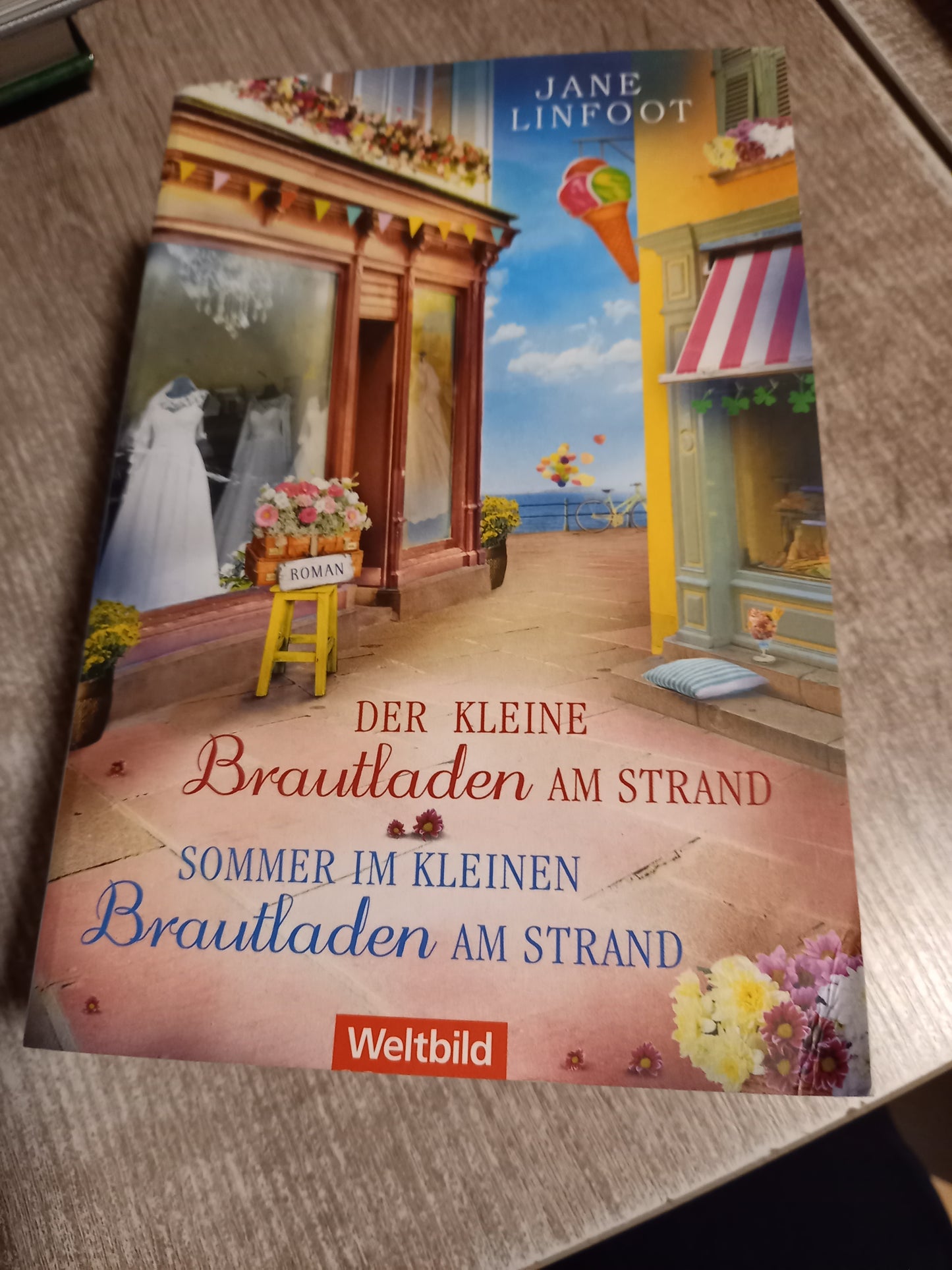 Der kleine Brsutladen am Strand /  Sommer im kleinen Brautladen am Strand von Linfoot