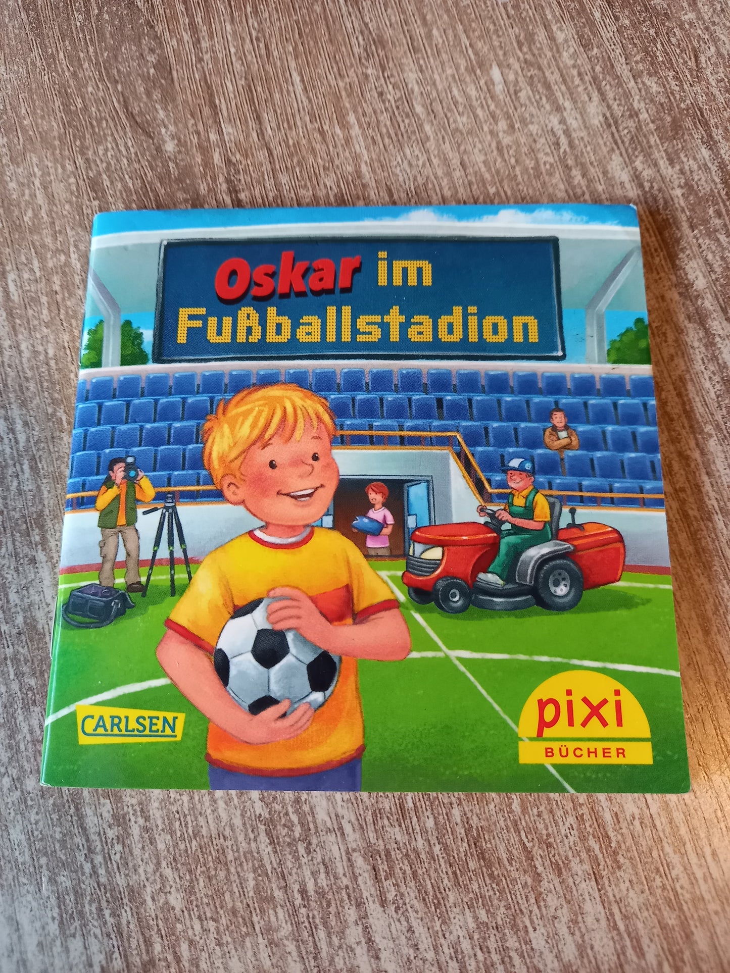 Oskar im Fußballstadion Pixi 2152