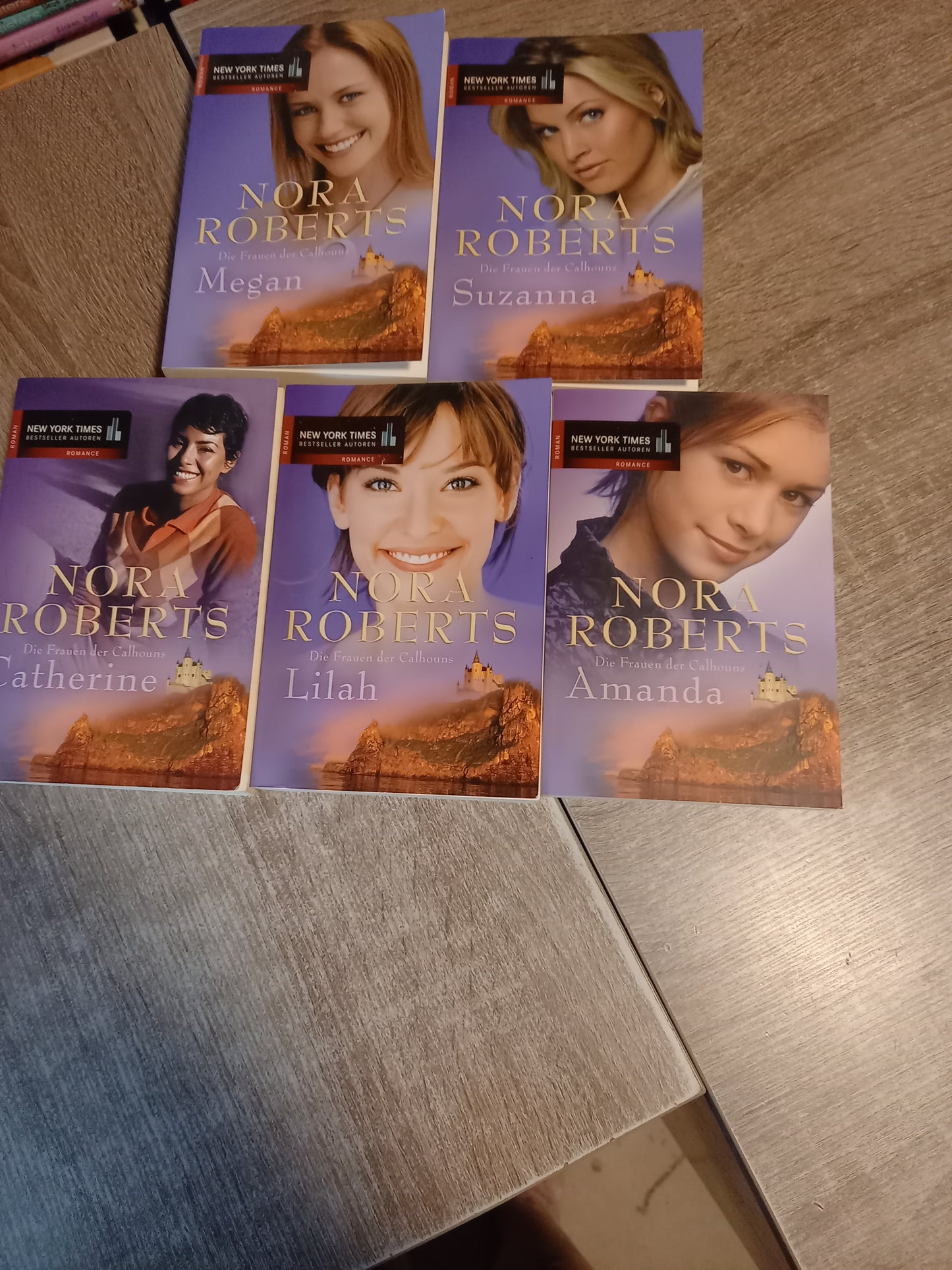 Die Frauen der Calhouns 1-5 Bände 1. Catherine  2. Lilah 3 Amanda 4. Melanie 5 Suzanna von Nora Roberts