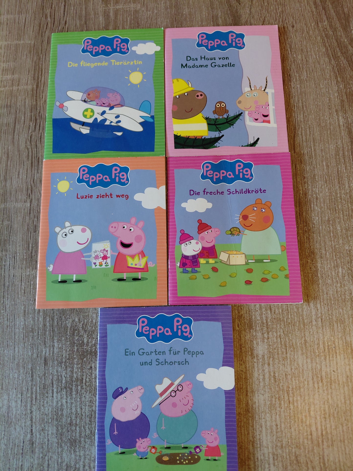 5 Hefte von Peppa Pig [Pixi ähnlich] 1 Die fliegende Tierärztin 2 Das Haus von Madame Gazelle 3 Luzie zieht weg 4 Die freche Schildkröte 5 Ein Garten für Peppa und Schorsch