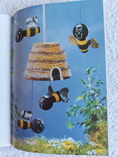 TonTopfTräume: Lustige Ideen aus Tontöpfen mit Holzteilen und Farbe verziert